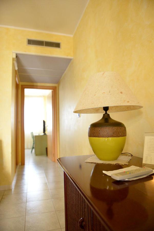 Hotel Blue Rose'S Mesagne Zewnętrze zdjęcie