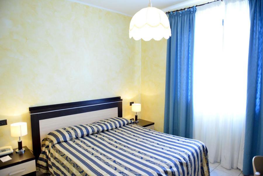 Hotel Blue Rose'S Mesagne Zewnętrze zdjęcie